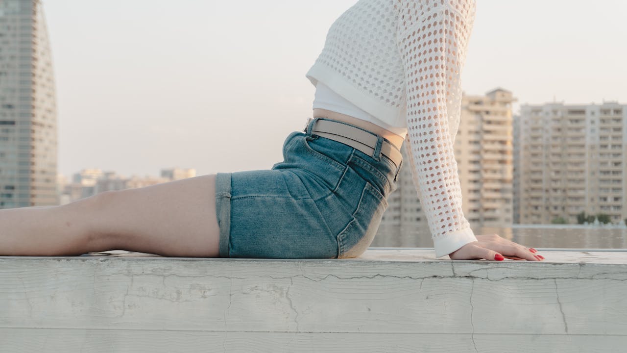 高身長女子のファッション 背を低く見せるコーデ