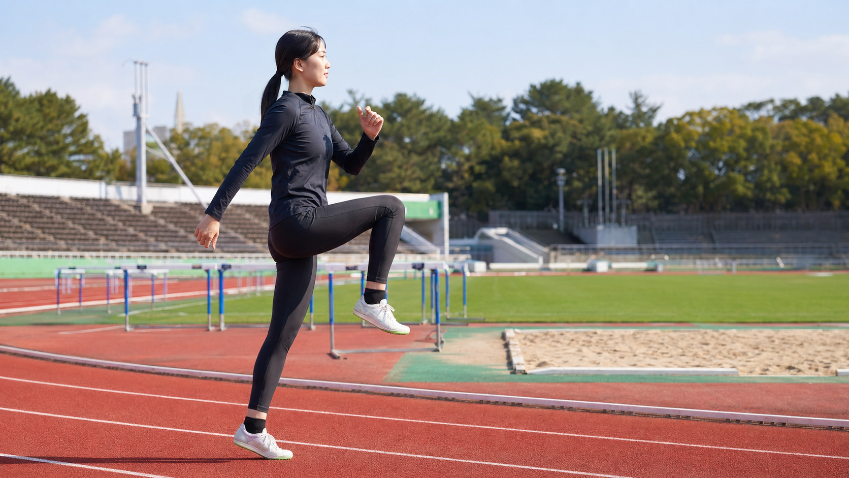 高身長女子が陸上の種目別の強みを活かしてウォームアップする様子